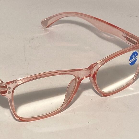 1407 Helen 2.5 Reading Glasses Clear Pink Rectanle Bluelight Filter Frames NWT